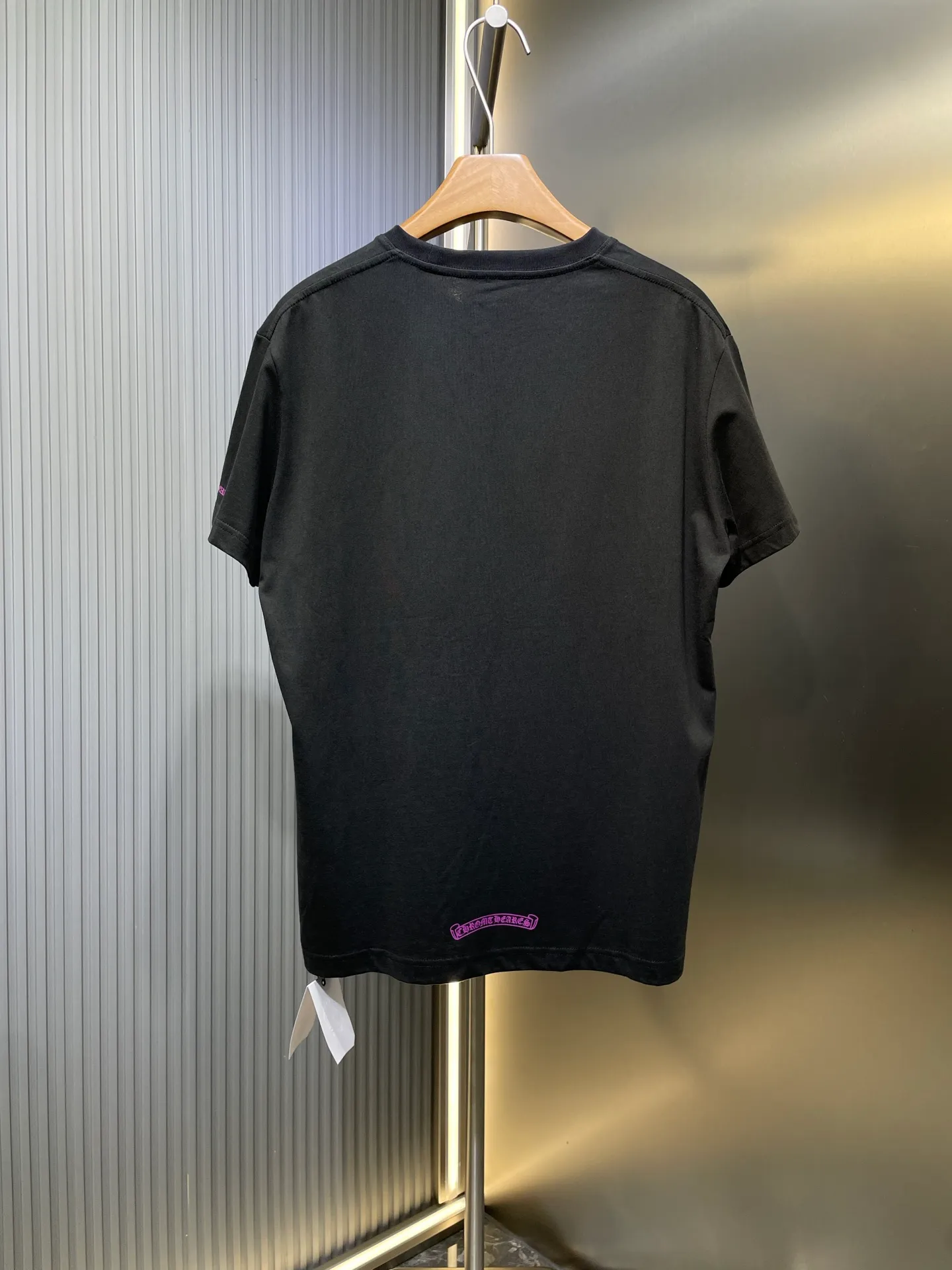 🅿️270 Crow Heart🌟【Top original order】Sanskrit printed short sleeves with collar. Process description: The fabric is made of 26-woven 200g cotton, and the printing is hand-printed with glue. The overall alignment is straight and delicate, the fabric is comfortable and soft, and the color is consistent without color difference. It can be matched with the same style to create a fashionable look and control various occasions. Customized accessories, complete three standards, same style for men and women! ⚠️Color: Black ⚠️Size: SML